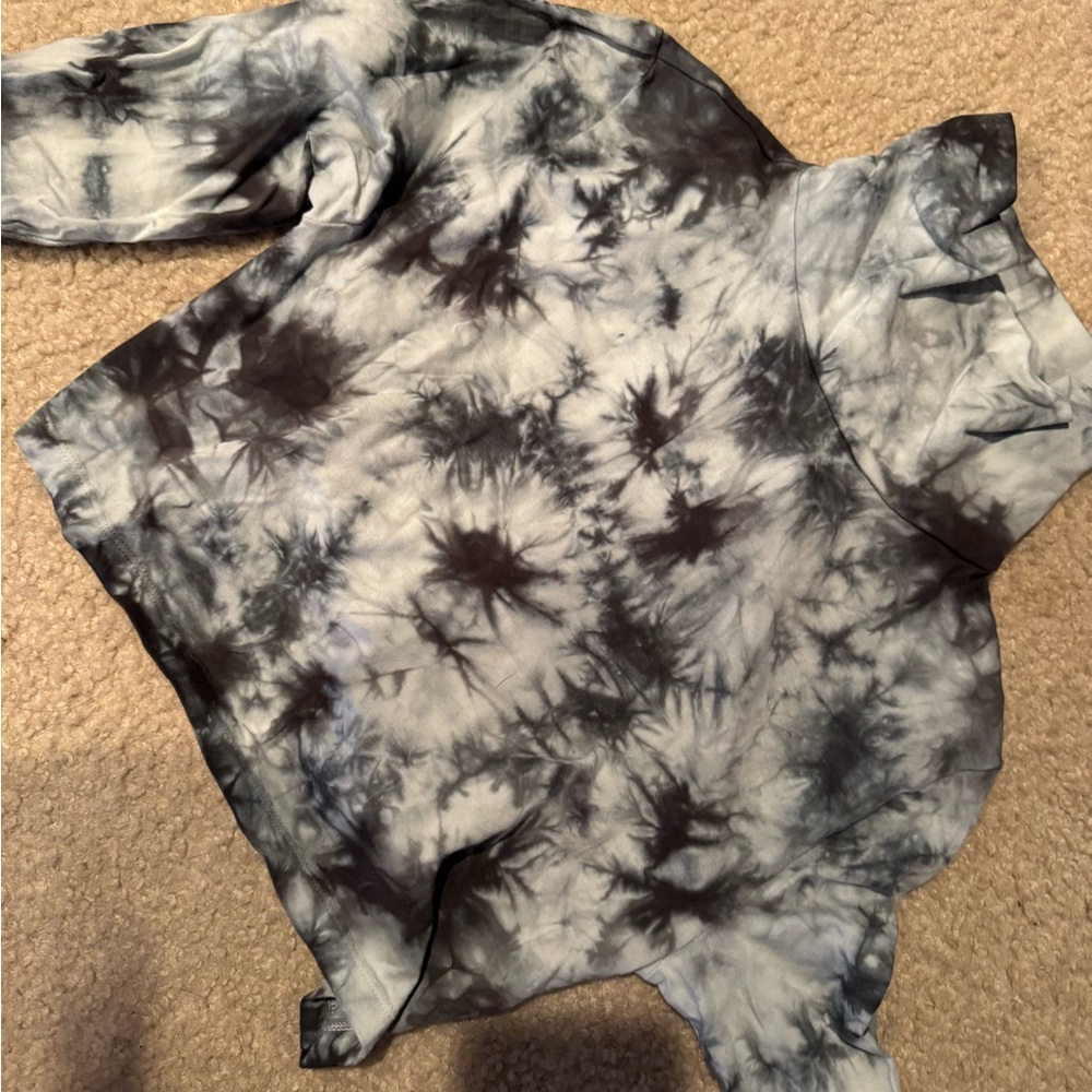 PINK x Chloe and Halle cropped athletic top